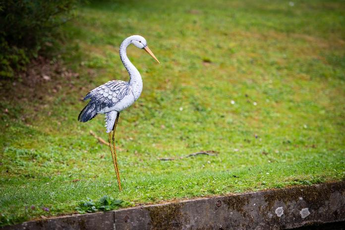 Figurine cigogne en métal