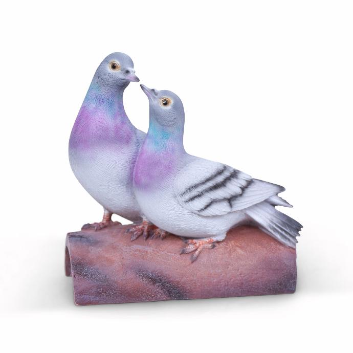 [11154150] Duo de pigeons en résine sur support bois (22x14h22cm)