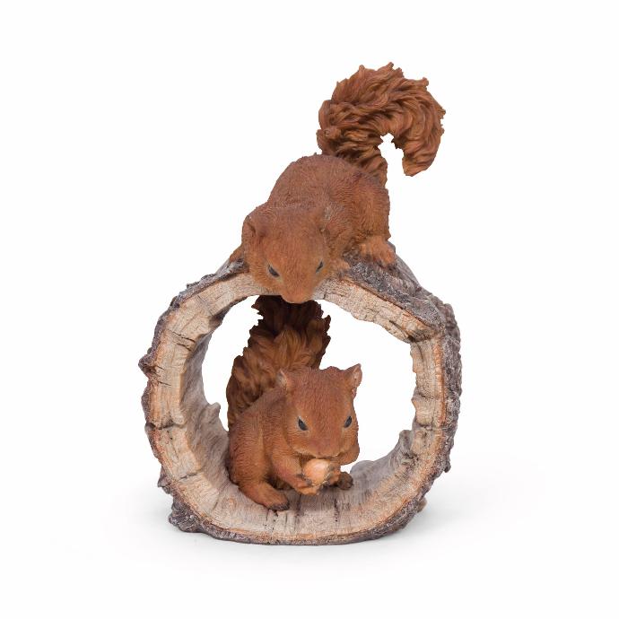 [11154180] Spielende Eichhörnchen-Duo – Polyresin auf Holzsockel (16x13h24cm)